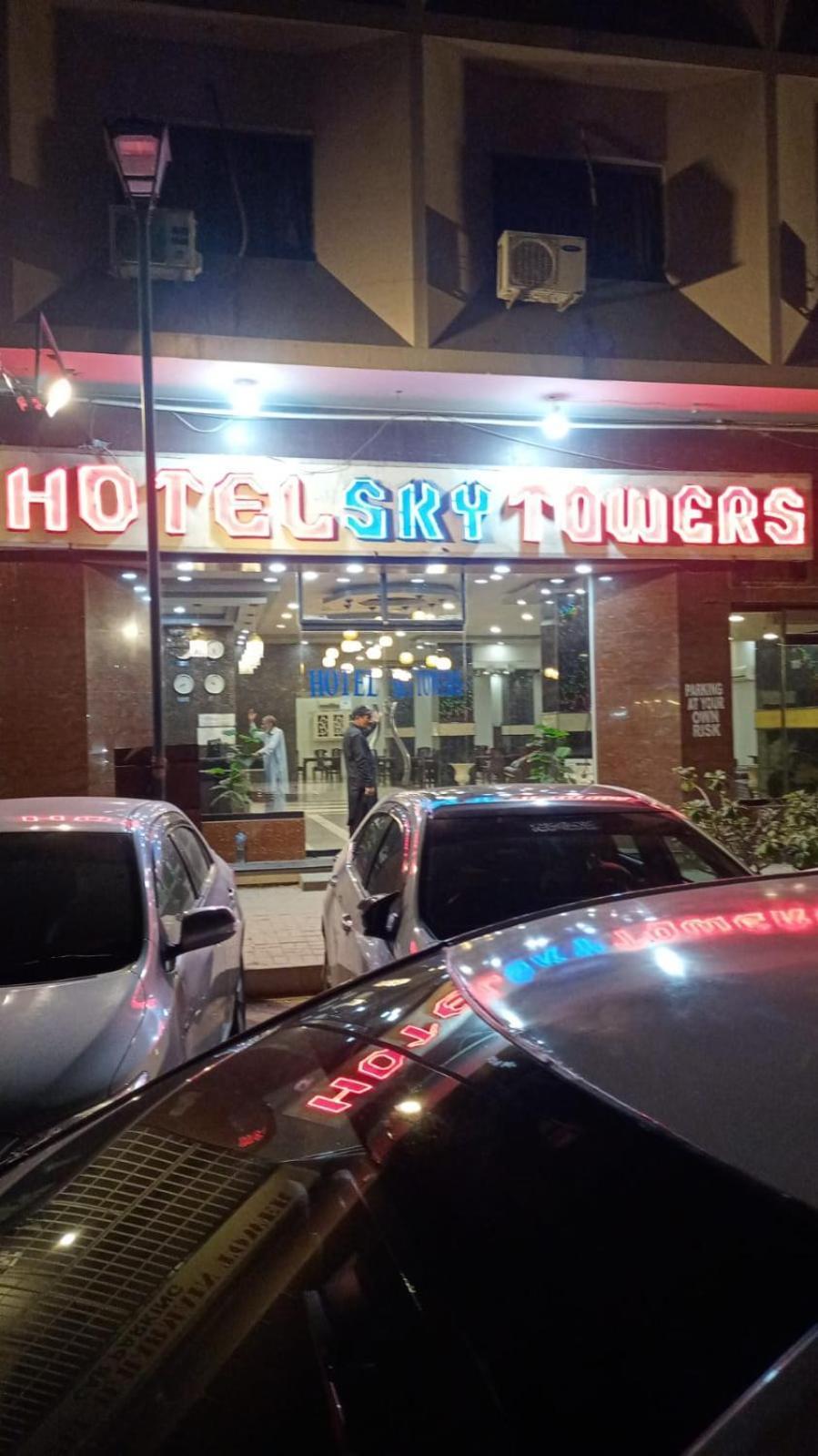 קראצ'י Hotel Sky Towers מראה חיצוני תמונה
