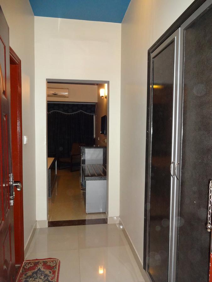 קראצ'י Hotel Sky Towers מראה חיצוני תמונה