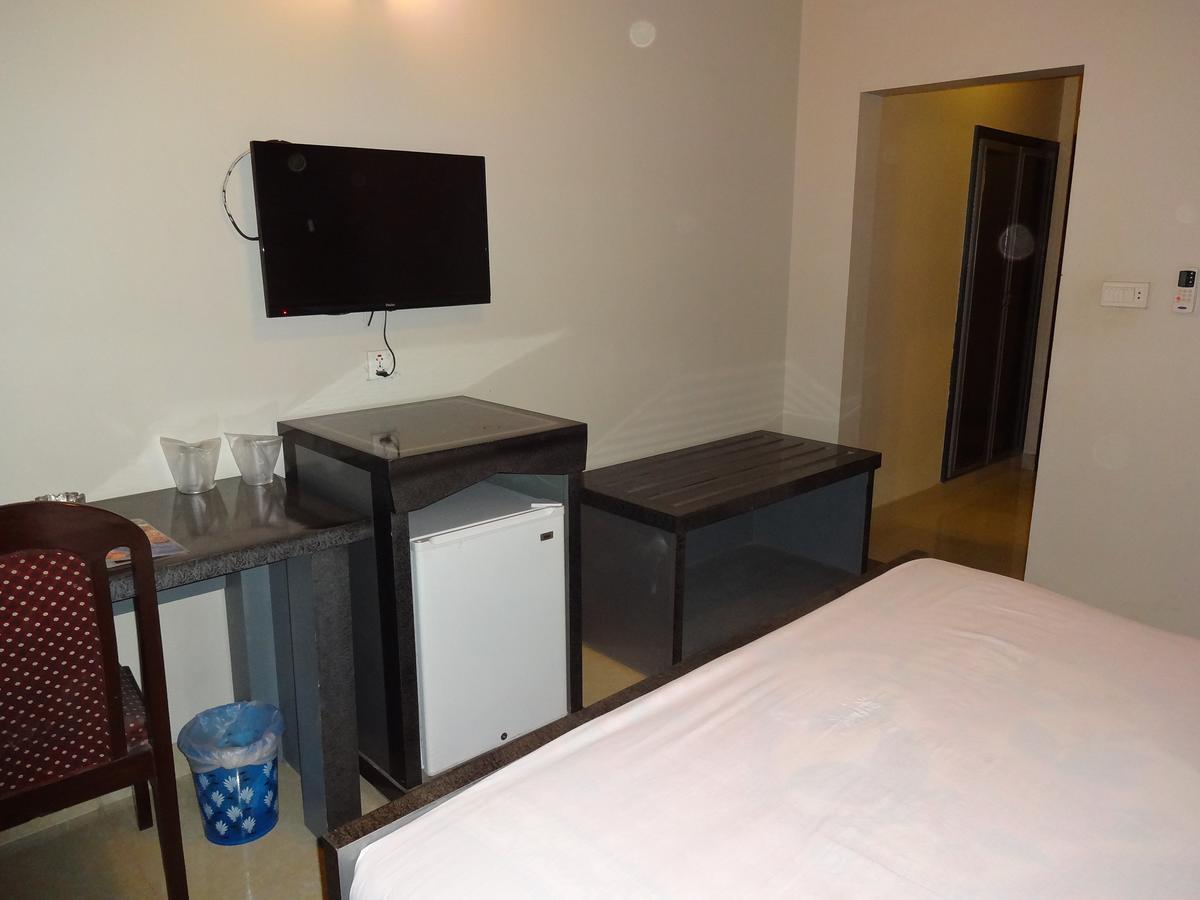 קראצ'י Hotel Sky Towers מראה חיצוני תמונה