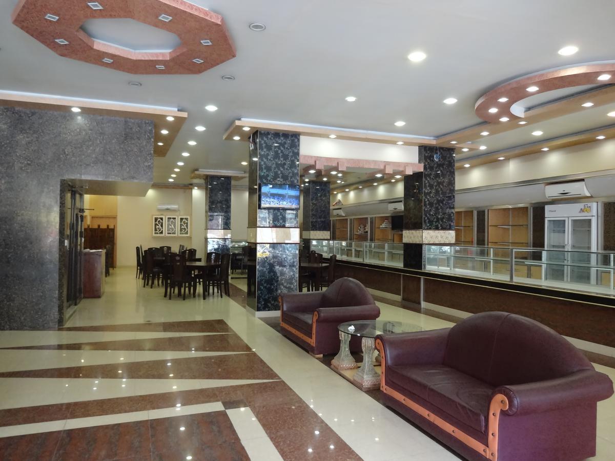קראצ'י Hotel Sky Towers מראה חיצוני תמונה
